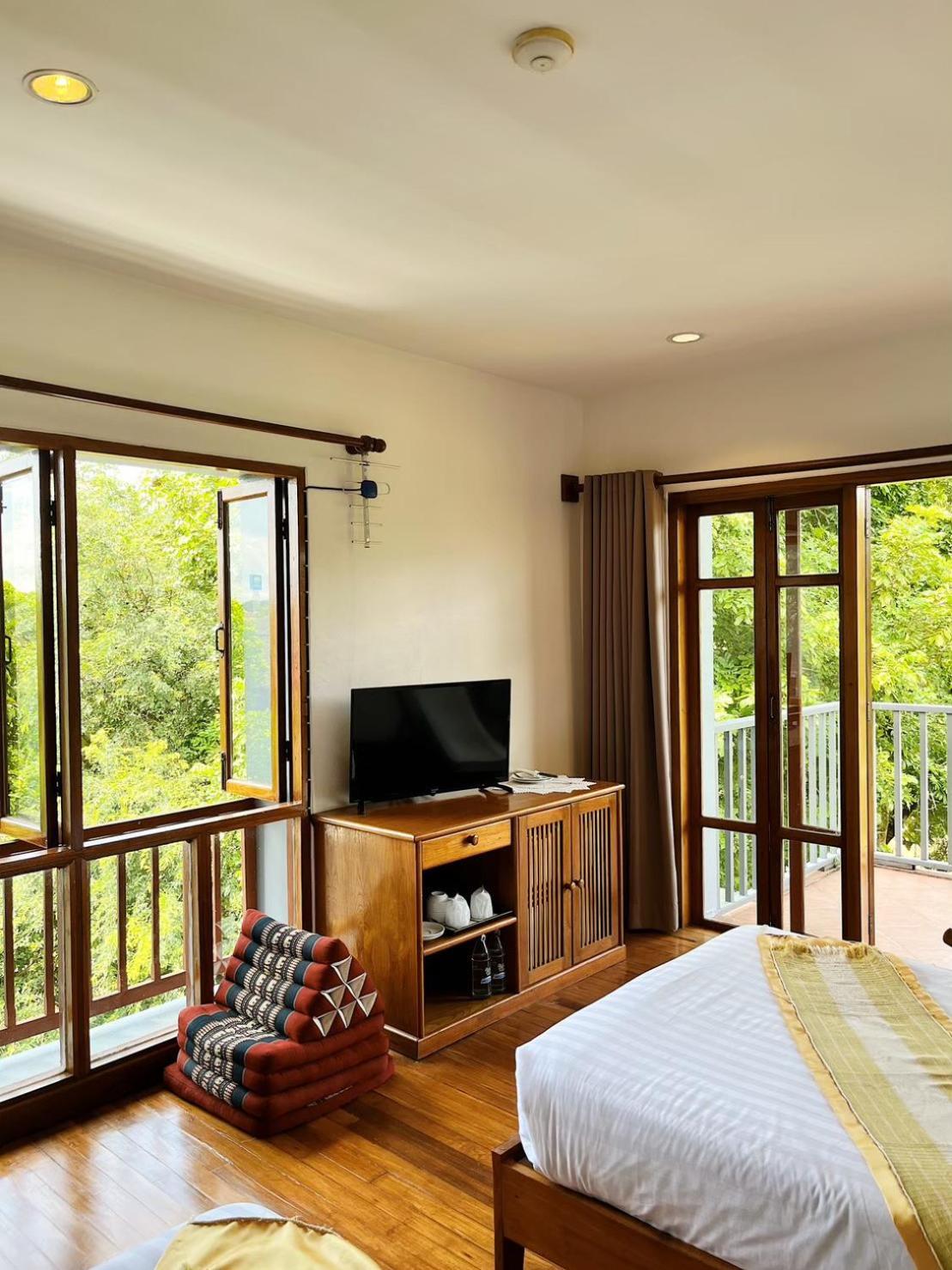 Riverhouse Resort Mae Sariang Exterior foto