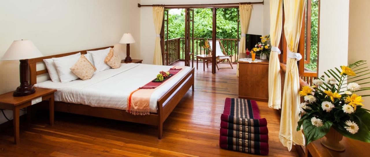 Riverhouse Resort Mae Sariang Exterior foto