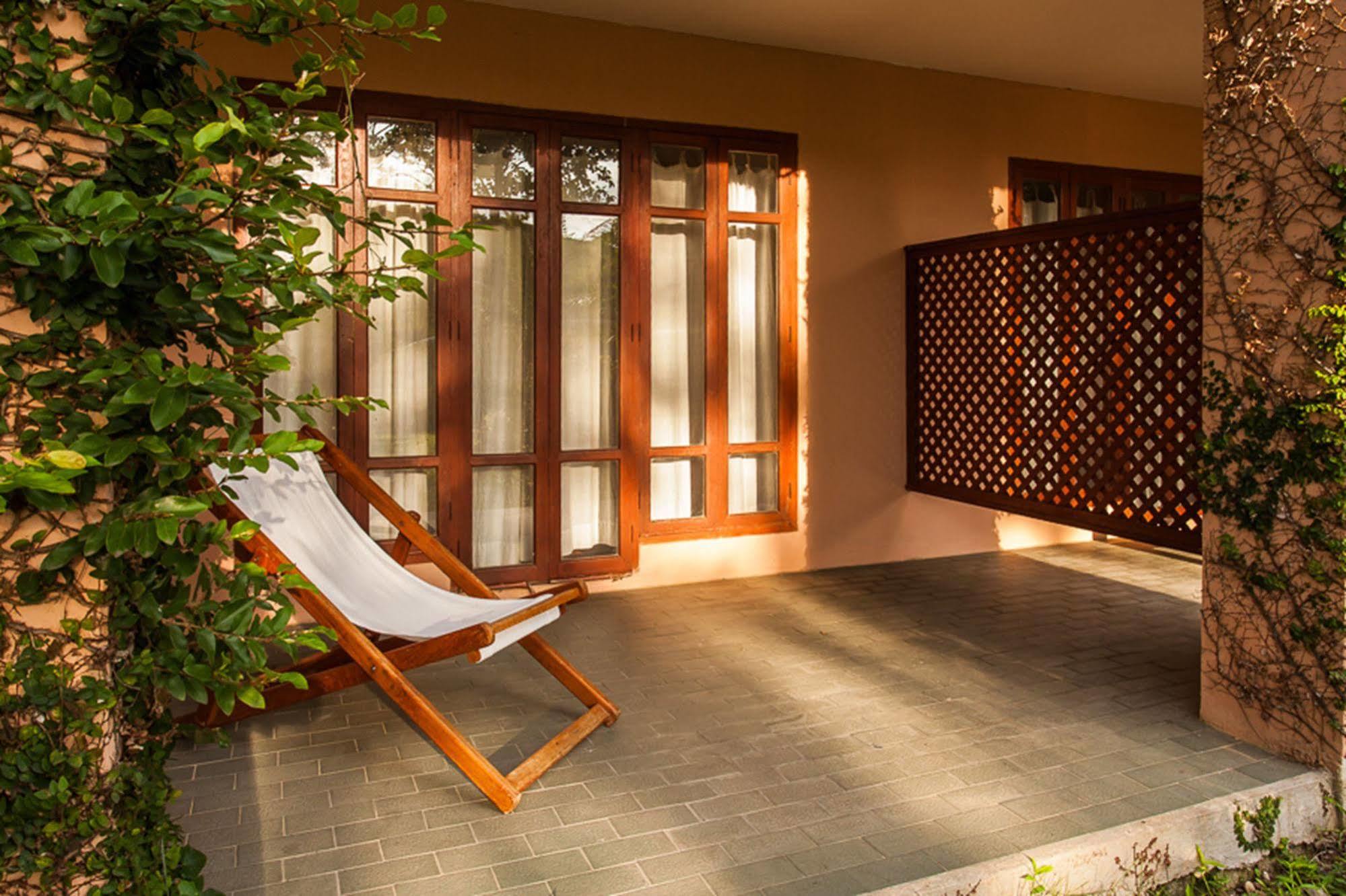Riverhouse Resort Mae Sariang Exterior foto